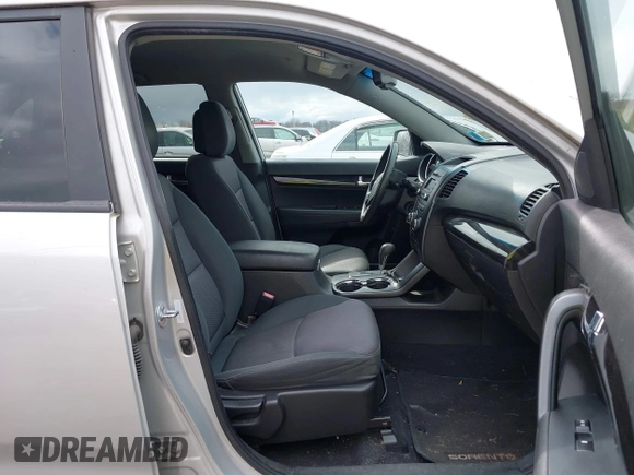 2012 Kia Sorento LX with VIN 5XYKTDA69CG280705, listed as a IAAI auction lot 42055542 with 142,770 mi miles. Bid and sale history available at carsss.com. Image 5.