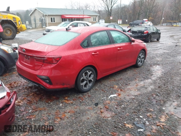 2020 Kia Forte LXS z VIN 3KPF24AD9LE215384, wystawiony jako IAAI lot #40951994 z przebiegiem 72 255 mil mil oraz . Historia ofert i sprzedaży dostępna na DreamBid. Obrazek 4.