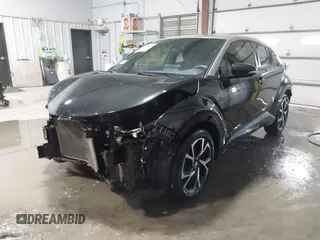 2020 Toyota C-HR LE z VIN JTNKHMBX2L1086683, wystawiony jako IAAI lot #41572864 z przebiegiem 75 711 mil mil oraz . Historia ofert i sprzedaży dostępna na DreamBid. Obrazek 18.
