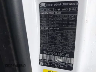 2015 Land Rover Range Rover Evoque Pure Plus with VIN SALVP1BG8FH007265, listed as a IAAI auction lot 41532151 with 32,311 mi miles. Bid and sale history available at carsss.com. Image 9.