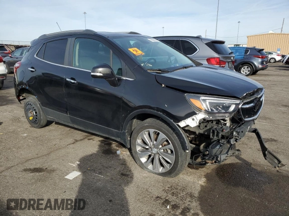 2020 Buick Encore Essence z VIN KL4CJGSB1LB044402, wystawiony jako Copart lot #78628684 z przebiegiem 64 651 mil mil oraz Szkody całkowita. Historia ofert i sprzedaży dostępna na DreamBid. Obrazek 4.