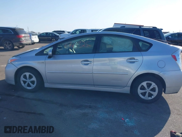 2015 Toyota Prius Four with VIN JTDKN3DU0F0477528, listed as a IAAI auction lot 41761325 with 140,156 mi miles. Bid and sale history available at carsss.com. Image 14.