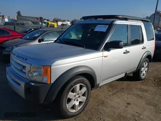 2005 Land Rover LR3 SE with VIN SALAA25445A307660, listed as a IAAI auction lot 41443282 with 214,563 mi miles. Bid and sale history available at carsss.com. Image 2.