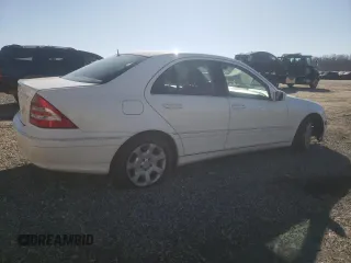 2005 Mercedes-Benz C 240 with VIN WDBRF81J75F636395, listed as a Copart auction lot 87798865 with 80,634 mi miles and Salvage Title. Bid and sale history available at DreamBid. Image 3.