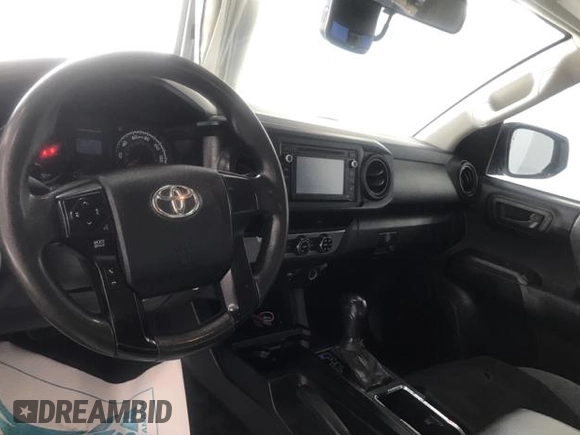 2017 Toyota Tacoma SR z VIN 5TFRX5GN4HX081282, wystawiony jako IAAI lot #42434418 z przebiegiem 184 905 mil mil oraz . Historia ofert i sprzedaży dostępna na DreamBid. Obrazek 11.