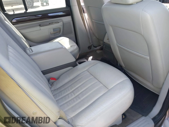2004 Lincoln Aviator Luxury z VIN 5LMEU68H74ZJ01196, wystawiony jako IAAI lot #41853470 z przebiegiem 102 112 mil mil oraz . Historia ofert i sprzedaży dostępna na DreamBid. Obrazek 8.