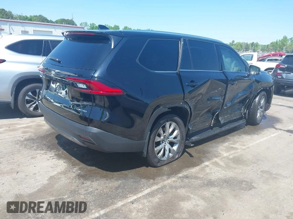 2024 Toyota Highlander XLE z VIN 5TDAAAB51RS058547, wystawiony jako IAAI lot #41967637 z przebiegiem 13 191 mil mil oraz . Historia ofert i sprzedaży dostępna na DreamBid. Obrazek 4.