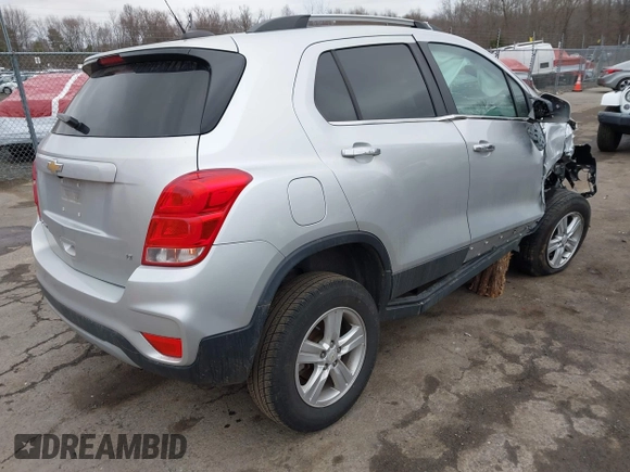 2020 Chevrolet Trax LT with VIN KL7CJPSB6LB040073, listed as a IAAI auction lot 41729327 with 65,652 mi miles. Bid and sale history available at carsss.com. Image 4.