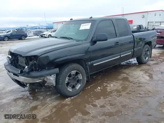 2004 Chevrolet Silverado 1500 LS with VIN 2GCEC19T841419241, listed as a IAAI auction lot 41626547 with 218,919 mi miles. Bid and sale history available at carsss.com. Image 17.