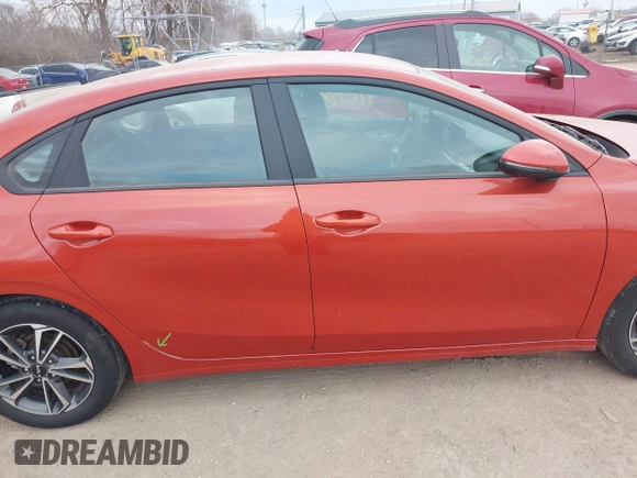 2024 Kia Forte LX with VIN 3KPF24AD9RE730734, listed as a IAAI auction lot 41699841 with 17,600 mi miles. Bid and sale history available at carsss.com. Image 13.