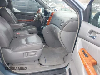 2008 Toyota Sienna XLE with VIN 5TDZK22C58S153213, listed as a IAAI auction lot 41430139 with 116,011 mi miles. Bid and sale history available at carsss.com. Image 5.