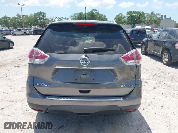 2016 Nissan Rogue SV z VIN KNMAT2MV8GP697352, wystawiony jako IAAI lot #41948298 z przebiegiem 79 119 mil mil oraz . Historia ofert i sprzedaży dostępna na DreamBid. Obrazek 16.