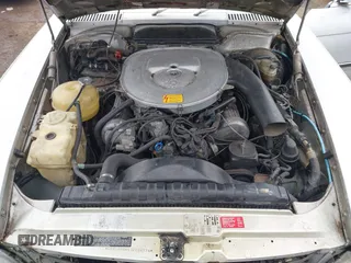 1983 Mercedes-Benz 380 with VIN WDBBA45A0DB024774, listed as a IAAI auction lot 41882815 with 138,386 mi miles. Bid and sale history available at carsss.com. Image 10.