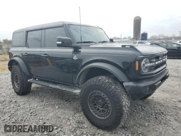 2023 Ford Bronco z VIN 1FMEE5DP5PLB85470, wystawiony jako Copart lot #43462915 z przebiegiem 13 404 mil mil oraz Szkoda całkowita • Salvage title. Historia ofert i sprzedaży dostępna na DreamBid. Obrazek 4.