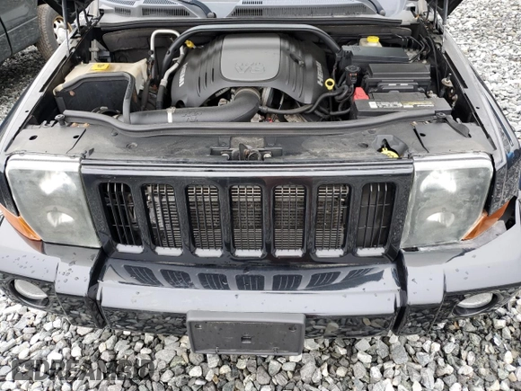 2010 Jeep Commander Sport with VIN 1J4RG4GT7AC113271, listed as a Copart auction lot 54667655 with 146,116 mi miles and Clean title. Bid and sale history available at DreamBid. Image 12.