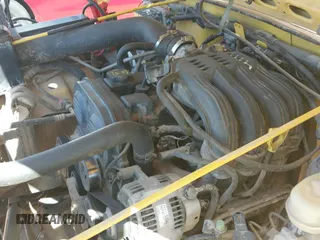 2004 Jeep Wrangler SE с VIN 1J4FA29174P753644, выставлен на аукционе IAAI как лот 43316543 с пробегом 129 050 миль миль и . История ставок и продаж доступна на DreamBid. Изображение 12.