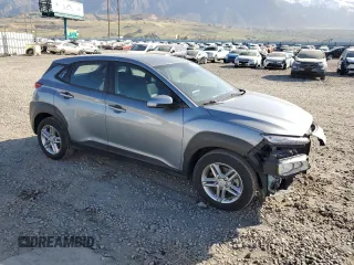 2021 Hyundai Kona SE z VIN KM8K1CAA9MU704738, wystawiony jako Copart lot #52804605 z przebiegiem 69 525 mil mil oraz Szkoda całkowita • Salvage title. Historia ofert i sprzedaży dostępna na DreamBid. Obrazek 4.