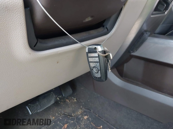 2018 Ford F-250 XL with VIN 1FT7W2BT5JEC36583, listed as a IAAI auction lot 40254495 with 137,845 mi miles and . Bid and sale history available at DreamBid. Image 11.