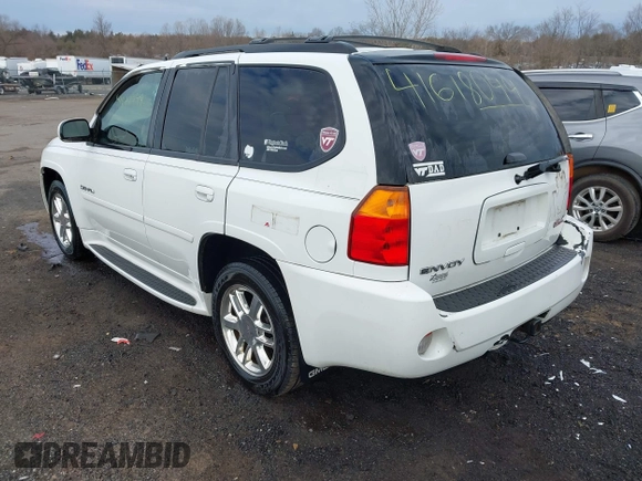 2008 GMC Envoy Denali with VIN 1GKET63M382216072, listed as a IAAI auction lot 41618044 with 148,598 mi miles. Bid and sale history available at carsss.com. Image 3.