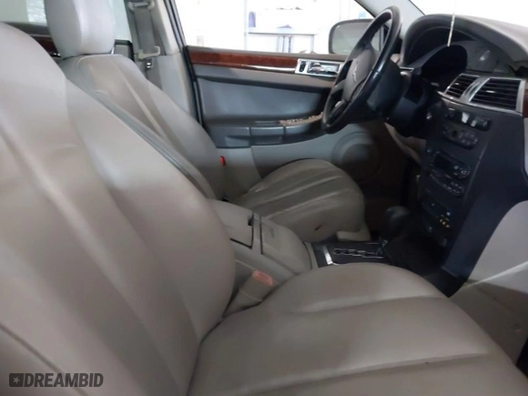 2006 Chrysler Pacifica Touring with VIN 2A8GM68436R622418, listed as a IAAI auction lot 41333744 with 147,104 mi miles. Bid and sale history available at carsss.com. Image 5.