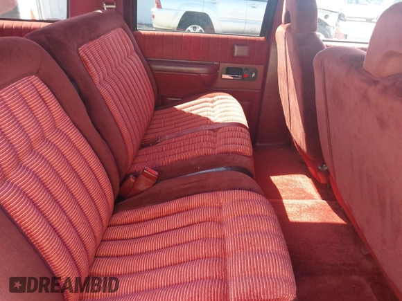 1994 GMC Suburban с VIN 1GKFK16K3RJ768618, выставлен на аукционе IAAI как лот 41795895 с пробегом 206 124 миль миль и . История ставок и продаж доступна на DreamBid. Изображение 8.