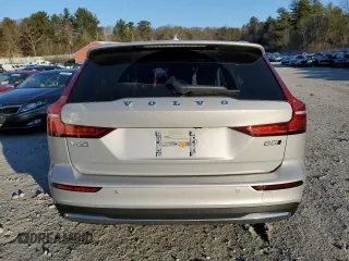 2023 Volvo V60 Plus z VIN YV4L12WZ4P2108242, wystawiony jako Copart lot #46248054 z przebiegiem 19 778 mil mil oraz . Historia ofert i sprzedaży dostępna na DreamBid. Obrazek 6.
