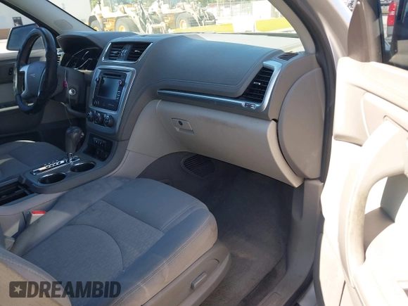 2015 GMC Acadia SLE with VIN 1GKKRPKDXFJ350105, listed as a IAAI auction lot 42028696 with 149,086 mi miles. Bid and sale history available at carsss.com. Image 5.