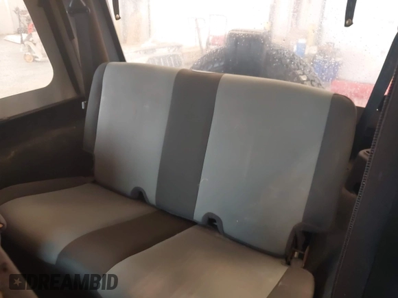 2005 Jeep Wrangler X with VIN 1J4FA39S95P356033, listed as a IAAI auction lot 42252776 with 40,512 mi miles and . Bid and sale history available at DreamBid. Image 8.