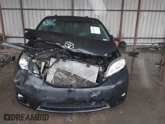 2016 Toyota Sienna XLE with VIN 5TDYK3DC0GS701583, listed as a IAAI auction lot 42155548 with 187,700 mi miles and . Bid and sale history available at DreamBid. Image 12.