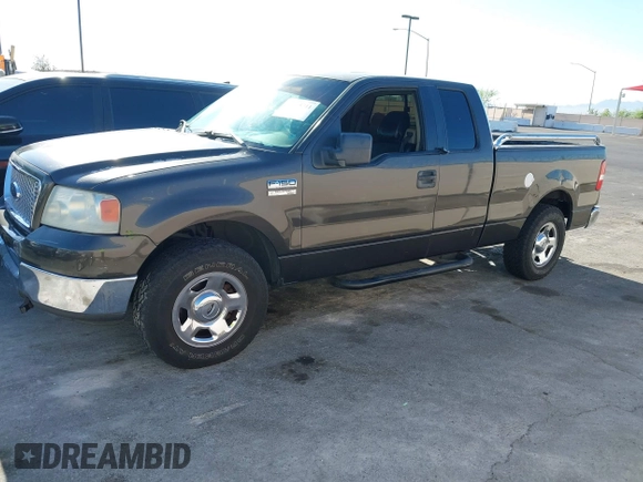 2005 Ford F-150 XLT с VIN 1FTPX12525FB43402, выставлен на аукционе IAAI как лот 42025311 с пробегом 210 220 миль миль и . История ставок и продаж доступна на DreamBid. Изображение 6.