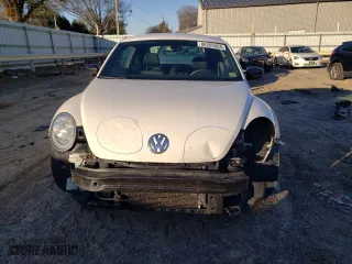 2012 Volkswagen Beetle Entry PZEV with VIN 3VWFP7AT4CM615737, listed as a Copart auction lot 86265364 with 137,569 mi miles and Salvage Title. Bid and sale history available at carsss.com. Image 5.
