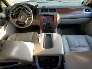 2007 Chevrolet Avalanche LT w/2LT with VIN 3GNEC12067G296252, listed as a Copart auction lot 74441804 with 184,224 mi miles and Salvage Title. Bid and sale history available at carsss.com. Image 8.