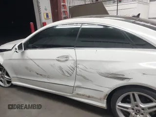 2011 Mercedes-Benz E-Class E 550 with VIN WDDKJ7CB1BF085612, listed as a IAAI auction lot 41925770 with 90,254 mi miles. Bid and sale history available at carsss.com. Image 15.