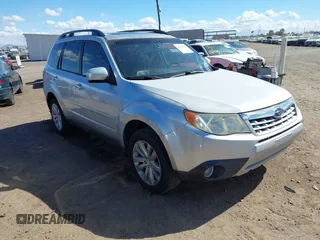 2011 Subaru Forester 2.5X Limited with VIN JF2SHAEC7BH725241, listed as a IAAI auction lot 41648252 with 305,357 mi miles. Bid and sale history available at carsss.com. Image 1.