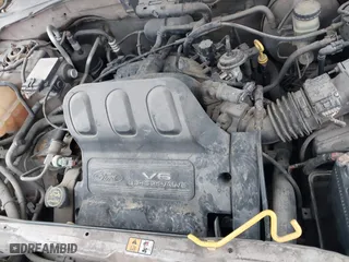 2001 Ford Escape XLT with VIN 1FMYU03141KB51890, listed as a IAAI auction lot 41621695 with 161,930 mi miles. Bid and sale history available at carsss.com. Image 10.