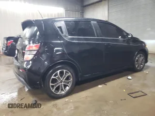 2018 Chevrolet Sonic LT z VIN 1G1JD6SB8J4139628, wystawiony jako Copart lot #84888984 z przebiegiem 81 790 mil mil oraz Szkoda całkowita • Salvage title. Historia ofert i sprzedaży dostępna na DreamBid. Obrazek 3.