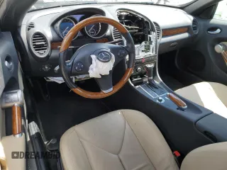2010 Mercedes-Benz SLK 300 z VIN WDBWK5EA6AF230979, wystawiony jako Copart lot #55562665 z przebiegiem 56 754 mil mil oraz Szkody całkowita. Historia ofert i sprzedaży dostępna na DreamBid. Obrazek 8.