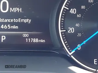 2024 Toyota Venza LE z VIN JTEAAAAH7RJ160035, wystawiony jako IAAI lot #42045367 z przebiegiem 11 788 mil mil oraz . Historia ofert i sprzedaży dostępna na DreamBid. Obrazek 16.