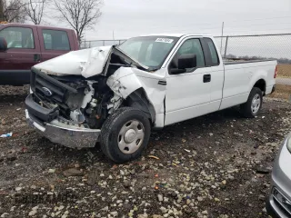 2005 Ford F-150 XL with VIN 1FTPF12515NA54123, listed as a Copart auction lot 84627684 with 176,480 mi miles and Salvage Title. Bid and sale history available at carsss.com. Image 1.