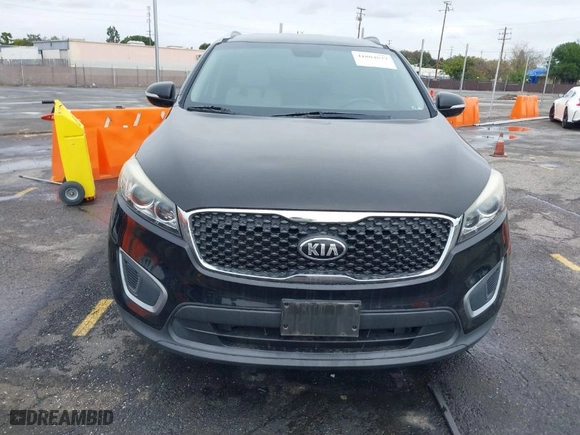 2016 Kia Sorento LX with VIN 5XYPGDA51GG132183, listed as a IAAI auction lot 41804837 with 111,011 mi miles. Bid and sale history available at carsss.com. Image 12.