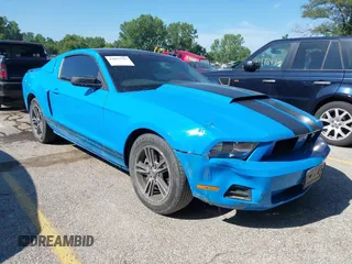 2012 Ford Mustang Premium with VIN 1ZVBP8AM2C5257752, listed as a IAAI auction lot 42817735 with 128,015 mi miles and . Bid and sale history available at DreamBid. Image 1.