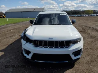2023 Jeep Grand Cherokee Laredo z VIN 1C4RJHAGXPC619230, wystawiony jako Copart lot #52412175 z przebiegiem 36 255 mil mil oraz Szkoda całkowita • Salvage title. Historia ofert i sprzedaży dostępna na DreamBid. Obrazek 5.