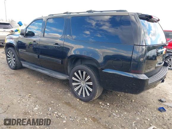 2012 Chevrolet Suburban LT with VIN 1GNSCJE01CR230409, listed as a IAAI auction lot 41300524 with 278,451 mi miles. Bid and sale history available at carsss.com. Image 3.
