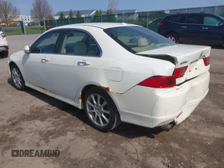 2008 Acura TSX with VIN JH4CL95988C001602, listed as a IAAI auction lot 42099571 with 192,303 mi miles and . Bid and sale history available at carsss.com. Image 3.