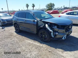 2025 Honda CR-V Sport Touring with VIN 7FARS6H90SE042846, listed as a IAAI auction lot 41813219 with 1,330 mi miles and . Bid and sale history available at DreamBid. Image 1.
