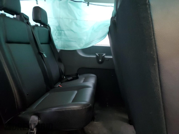 2021 Ford Transit Passenger XL z VIN 1FBAX9C82MKA89042, wystawiony jako Copart lot #74293364 z przebiegiem 5 481 mil mil oraz Szkoda całkowita • Salvage title. Historia ofert i sprzedaży dostępna na DreamBid. Obrazek 11.