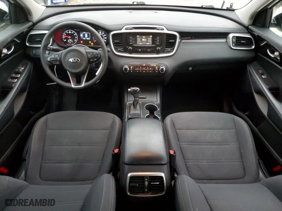 2017 Kia Sorento LX V6 with VIN 5XYPG4A50HG247469, listed as a Copart auction lot 39062484 with 84,811 mi miles and Clean Title. Bid and sale history available at carsss.com. Image 8.