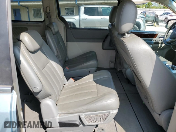 2010 Chrysler Town & Country Touring with VIN 2A4RR5D19AR254112, listed as a Copart auction lot 68232254 with 191,291 mi miles and Salvage Title. Bid and sale history available at DreamBid. Image 11.