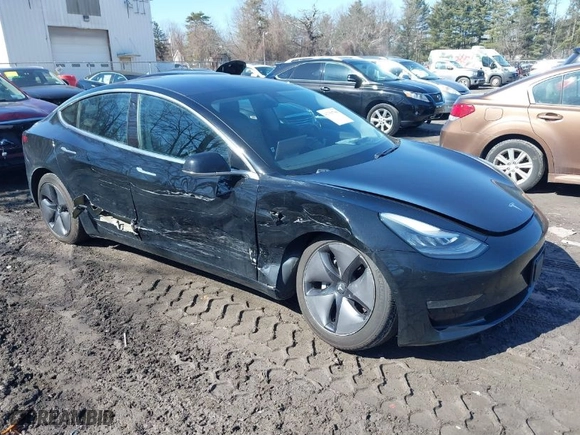 2018 Tesla Model 3 Long Range Battery with VIN 5YJ3E1EB5JF127358, listed as a IAAI auction lot 41759788 with 85,277 mi miles. Bid and sale history available at carsss.com. Image 1.