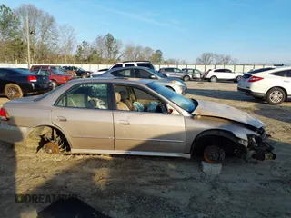 2002 Honda Accord EX z VIN 1HGCG16522A065397, wystawiony jako IAAI lot #41790485 z przebiegiem 223 389 mil mil oraz . Historia ofert i sprzedaży dostępna na DreamBid. Obrazek 13.